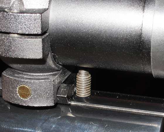 TX 200 Mark III mount butted against scope stop pin
